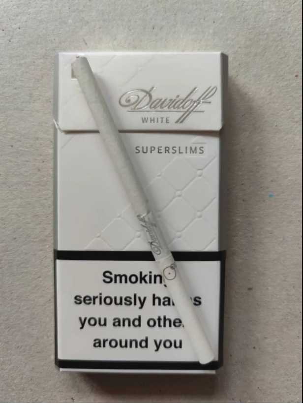 บุหรี่นอก Davidoff White Slims