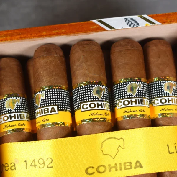 Cohiba Medio Siglo สั่งซื้อออนไลน์